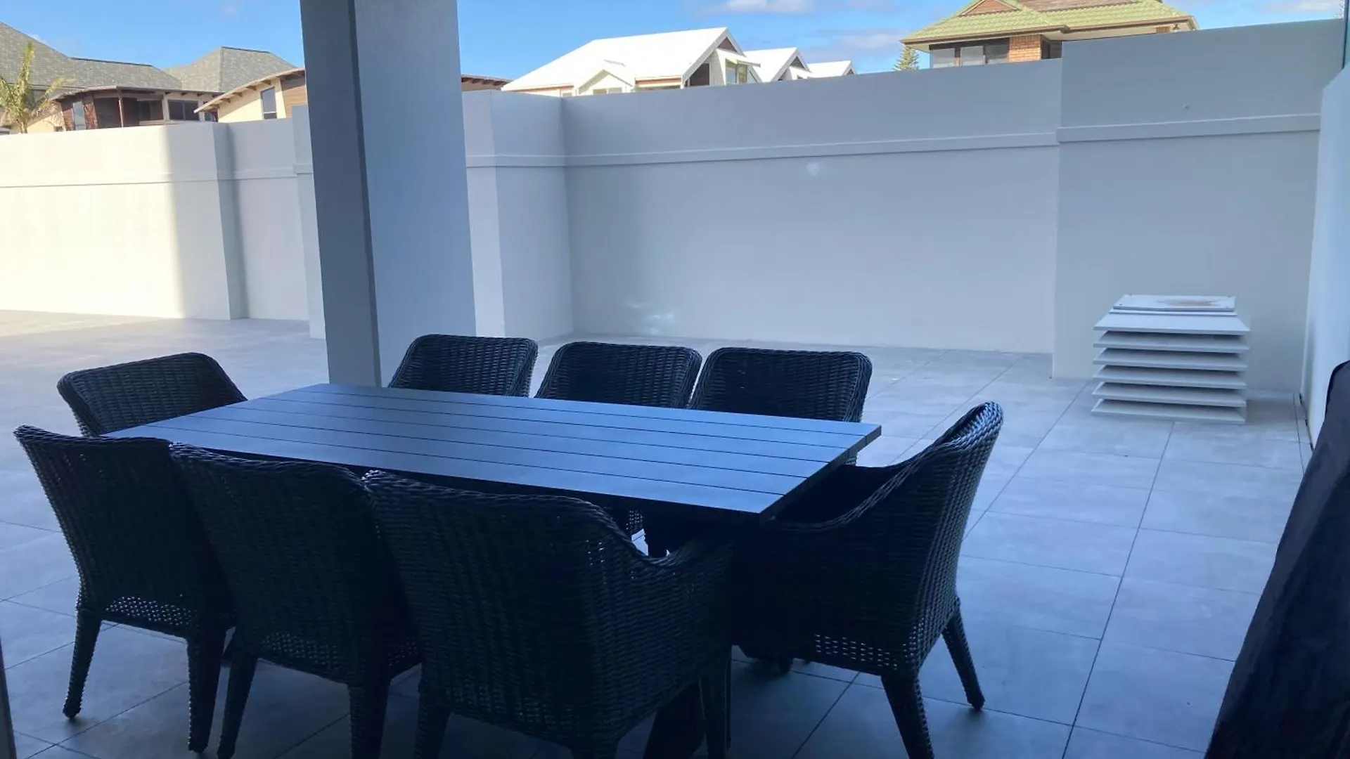 Chilling At The Cayman Apartment Mount Maunganui